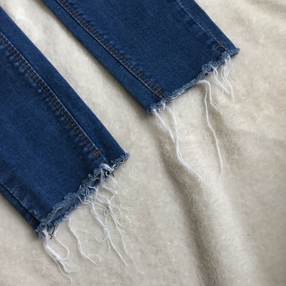 Trendy Distressed, Ripped Blue Ankle Jegging Denim - Picture 6 of 8